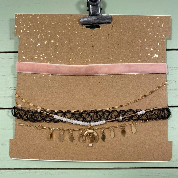 🆕 Gold & Pink Five Choker Necklace Set - Picture 4 of 7